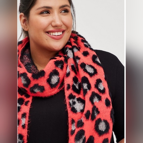 torrid Accessories - NWT | Leopard Magenta Blanket Scarf